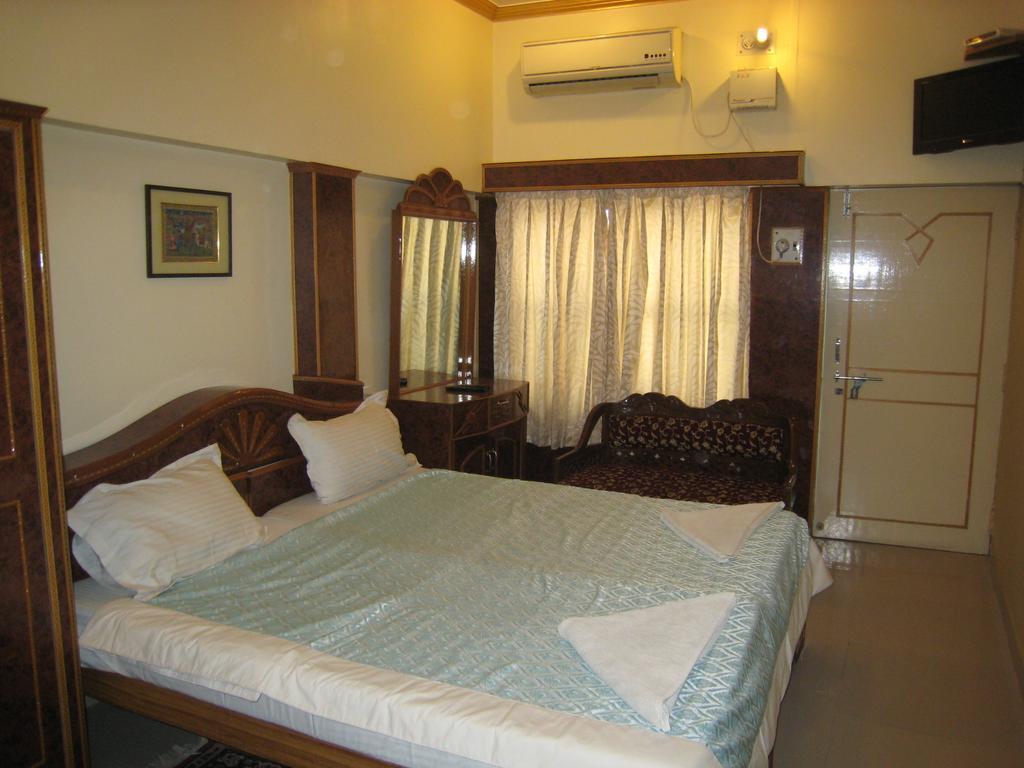 Bed & Breakfast Kedareswar 2*