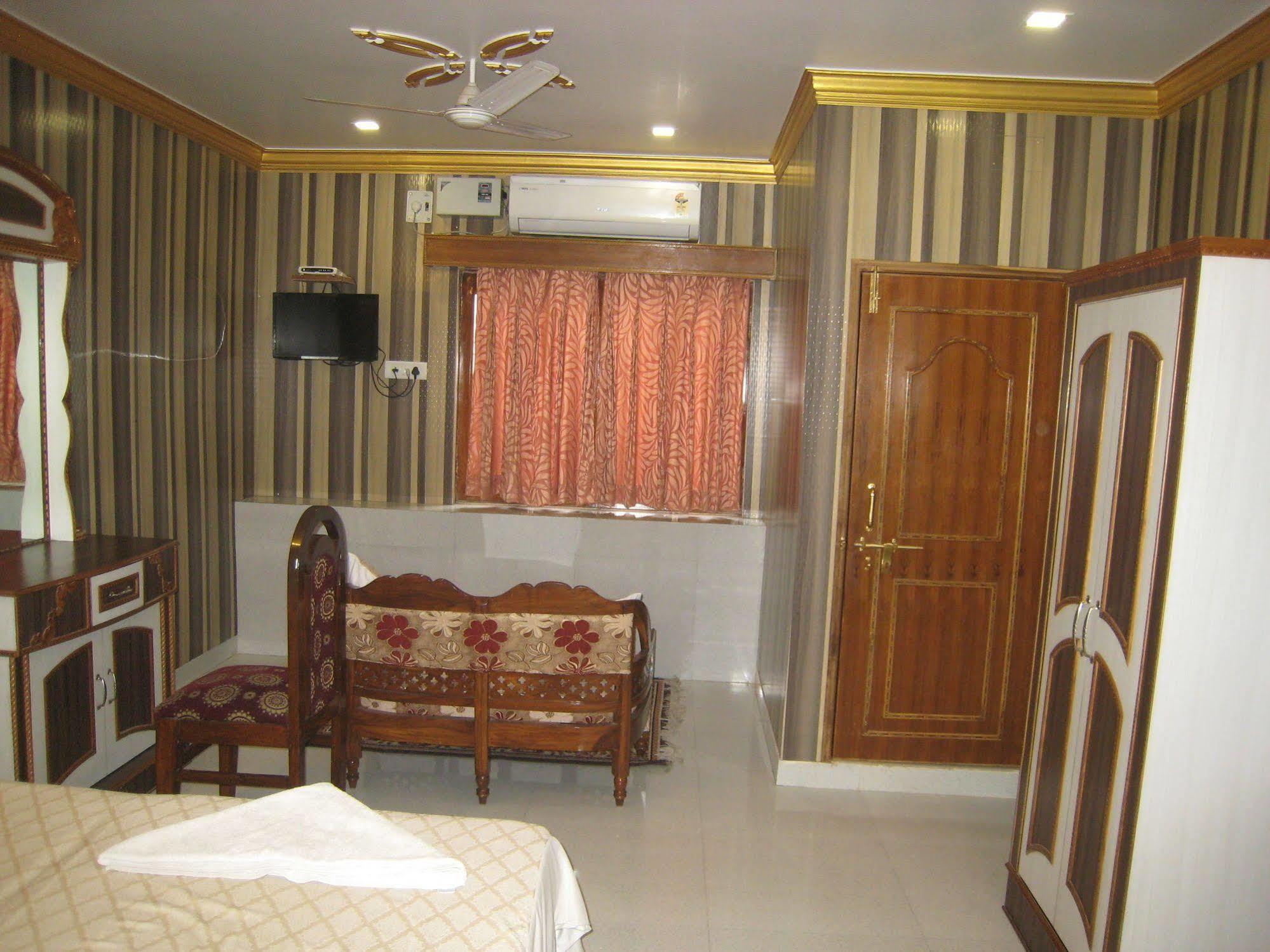 Kedareswar Bed & Breakfast Varanasi