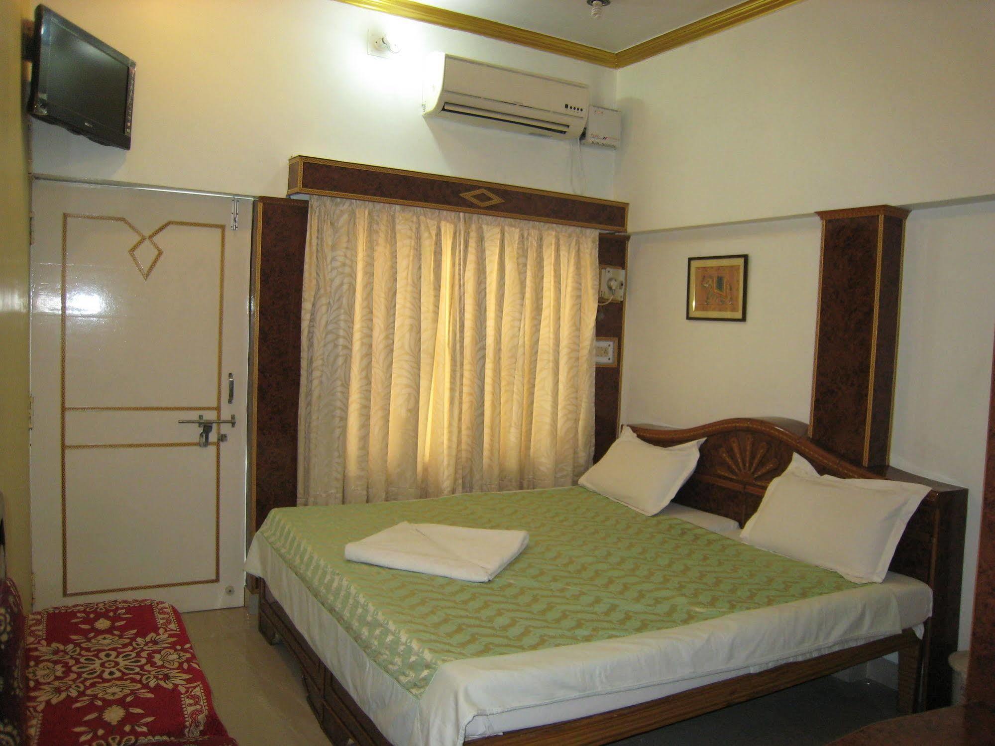 Bed & Breakfast Kedareswar 2*